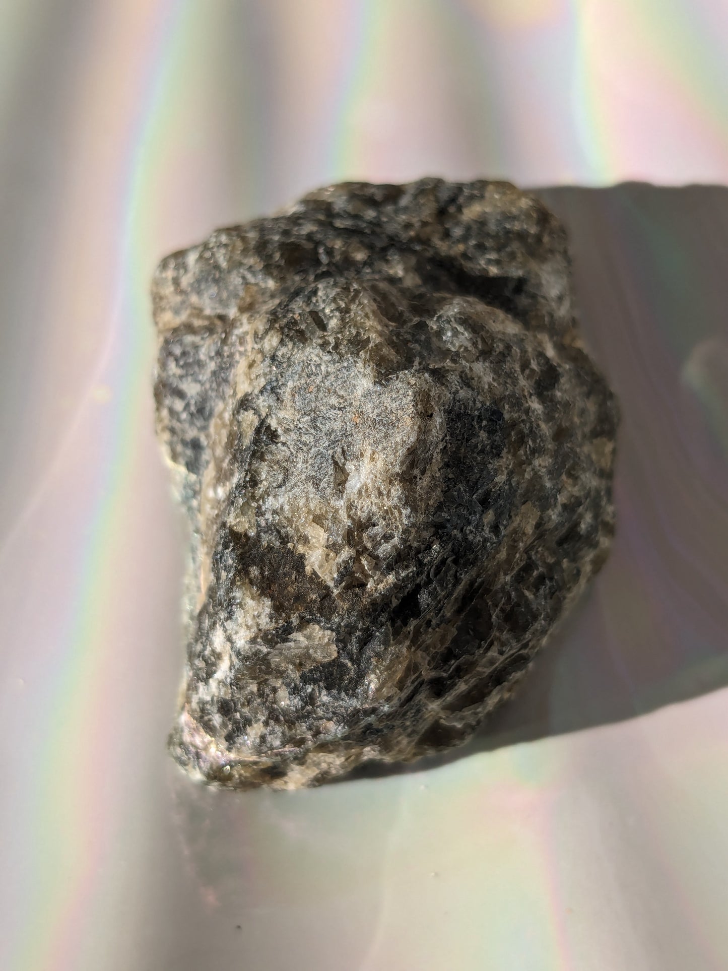 Labradorite (raw)